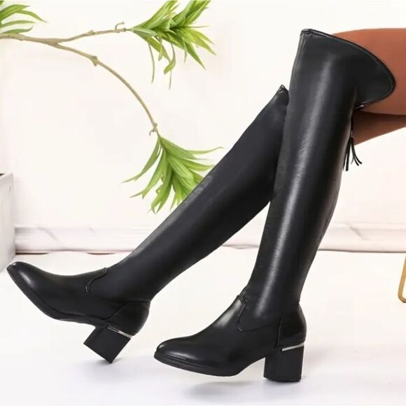 Elegant Black Knee-High Women's Boots Sz 8 - Picture 8 of 9